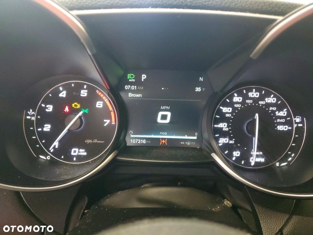 Alfa Romeo Giulia - 34