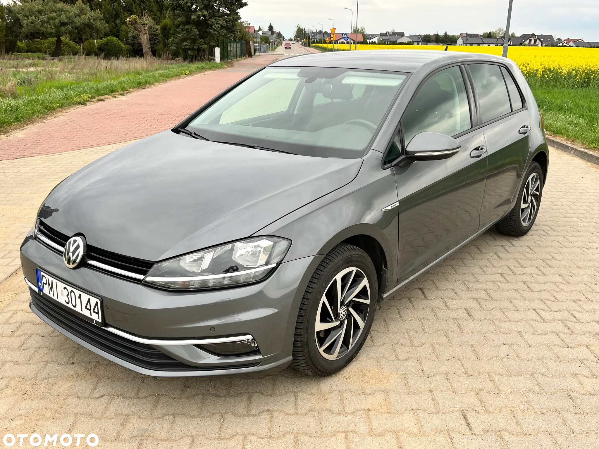 Volkswagen Golf 1.0 TSI BlueMotion Comfortline - 2