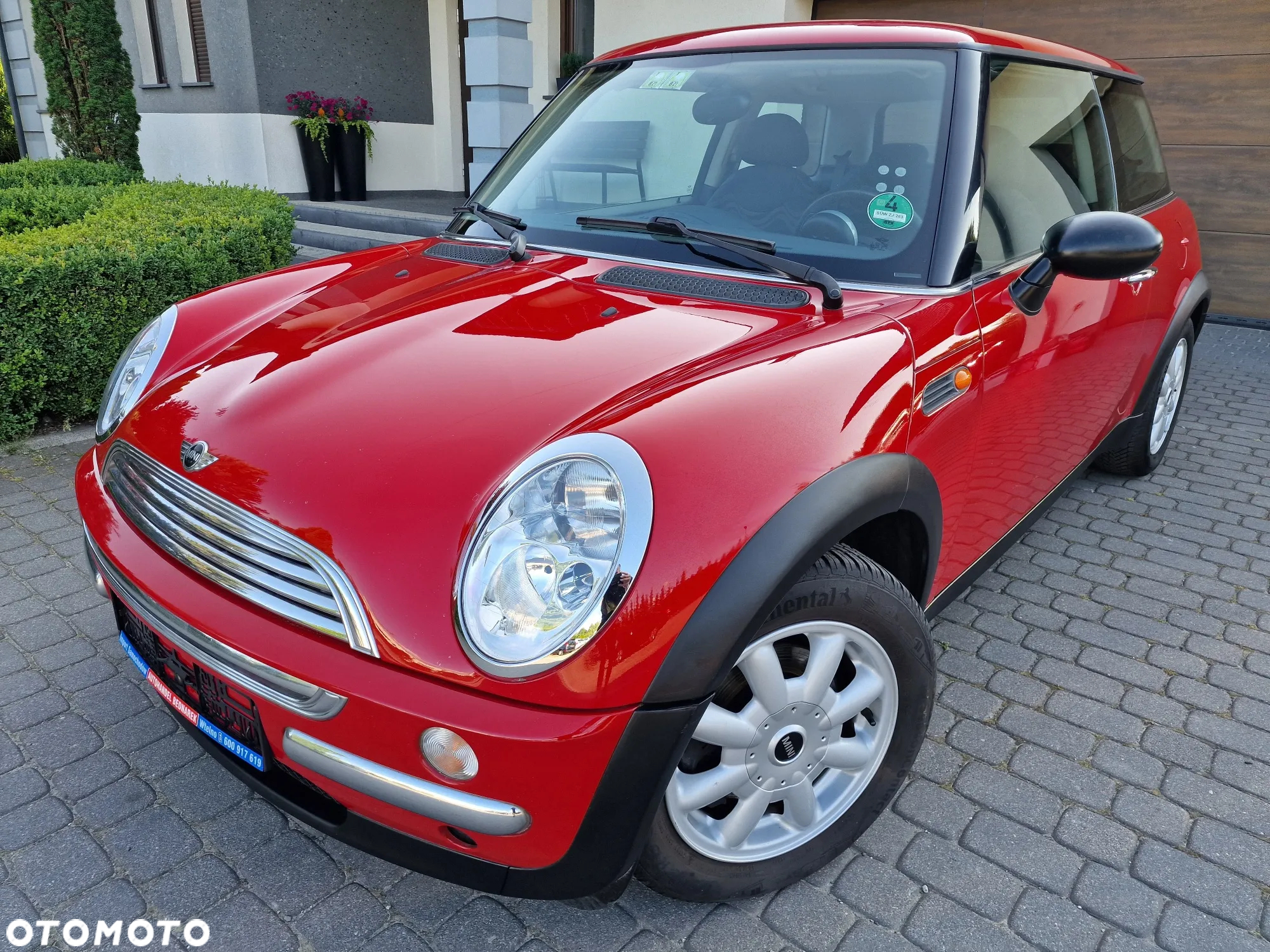 MINI ONE Standard - 24