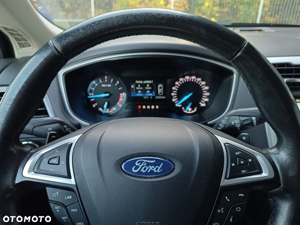 Ford Mondeo 2.0 TDCi Titanium 4WD PowerShift - 9