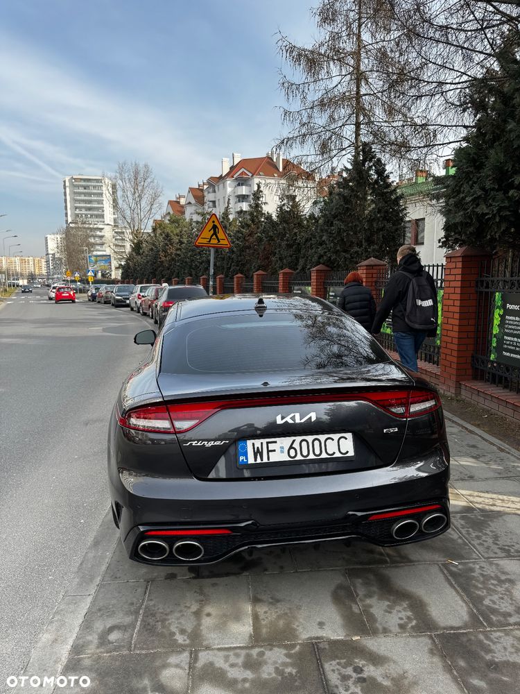 Kia Stinger - 1