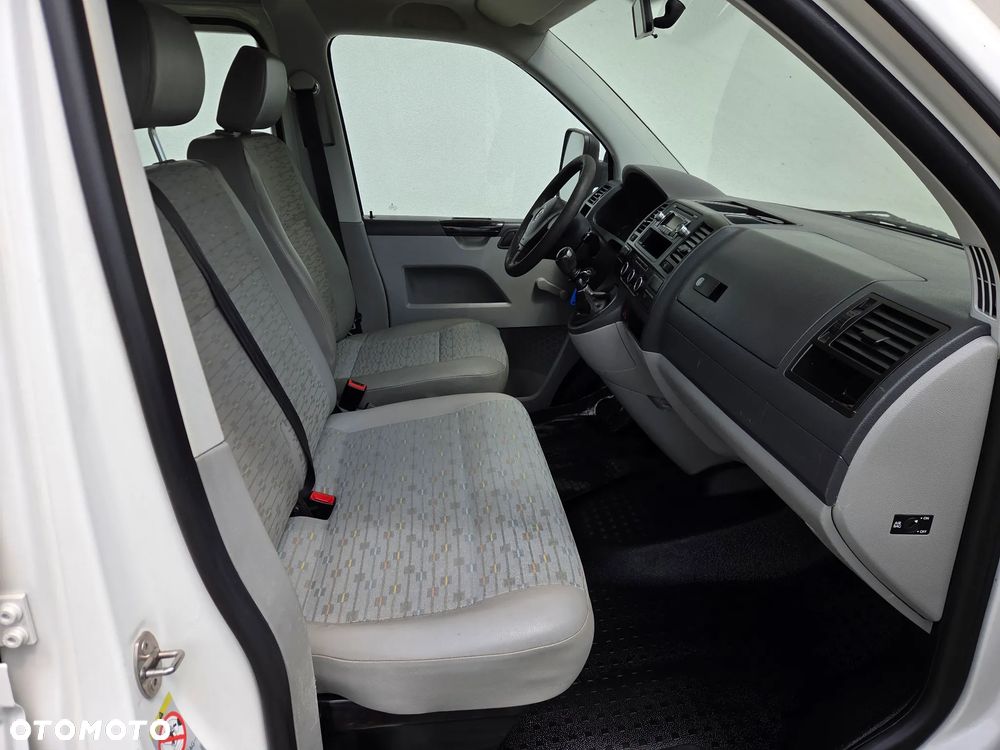 Volkswagen Transporter T6 - 12