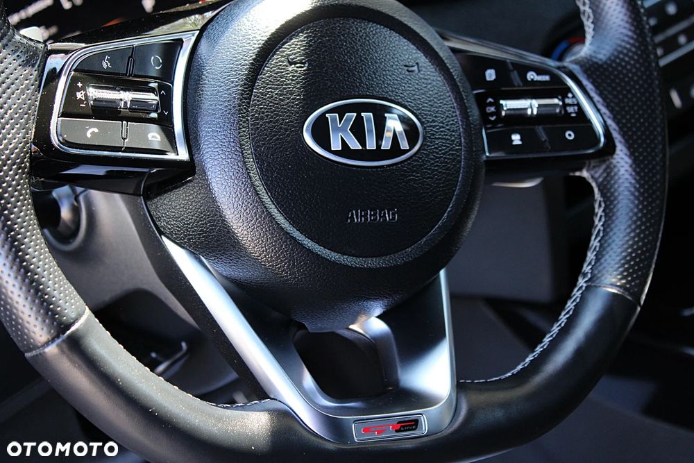 Kia ProCeed - 24