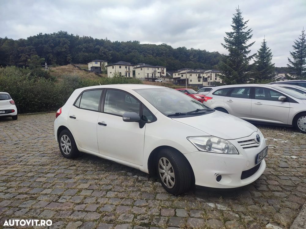Toyota Auris - 4
