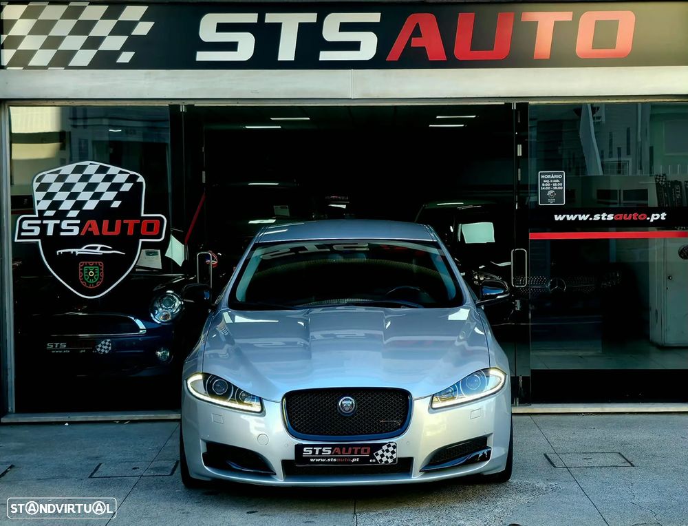 Jaguar XF 2.2 - 10