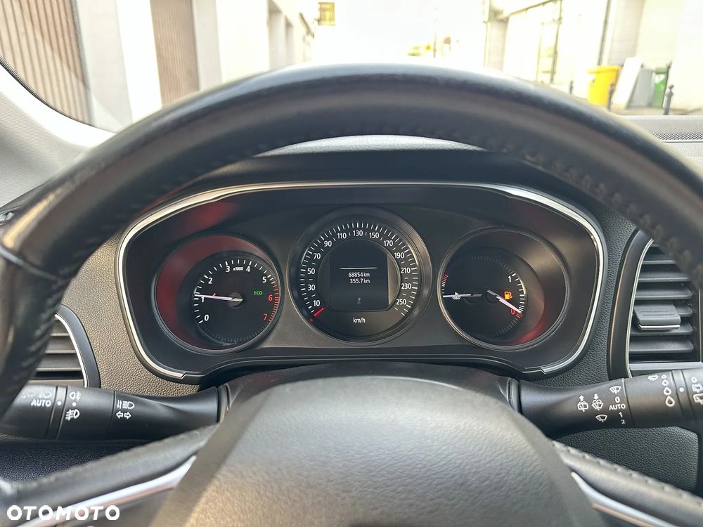 Renault Megane 1.2 Energy TCe Limited - 14