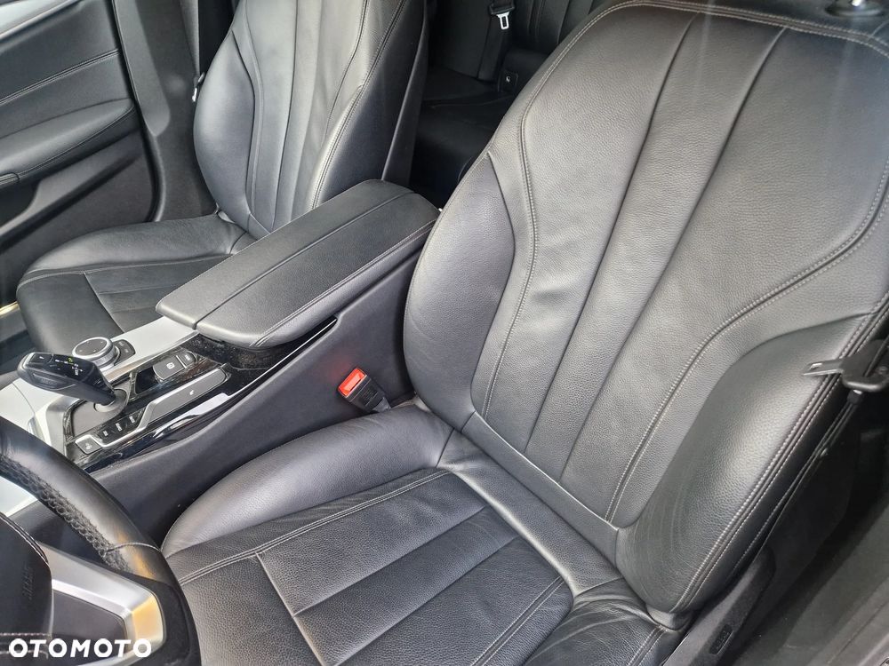 BMW Seria 5 520d xDrive - 8