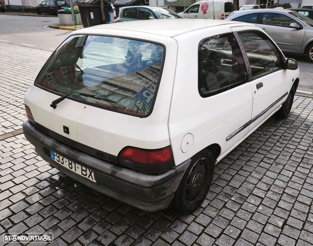 Renault Clio - 5