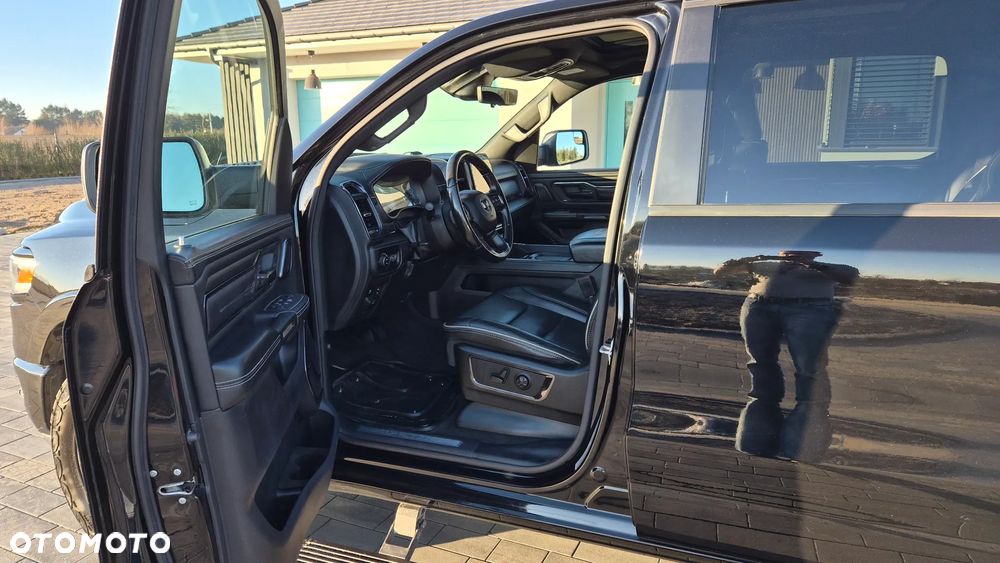 RAM 1500 5.7 Crew Cab Shortbed Limited Black - 13