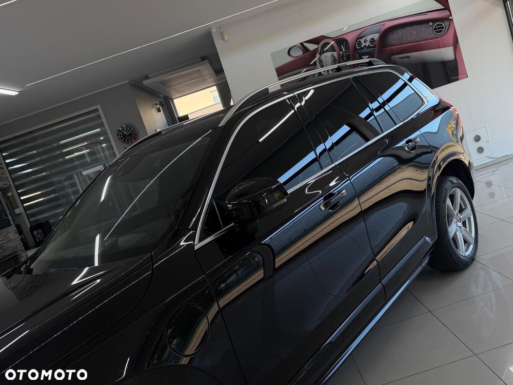 Volvo XC 90 - 22