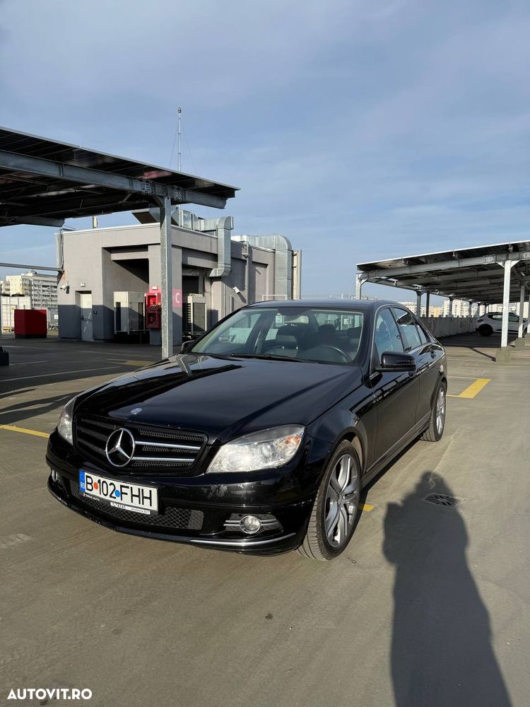 Mercedes-Benz C - 9