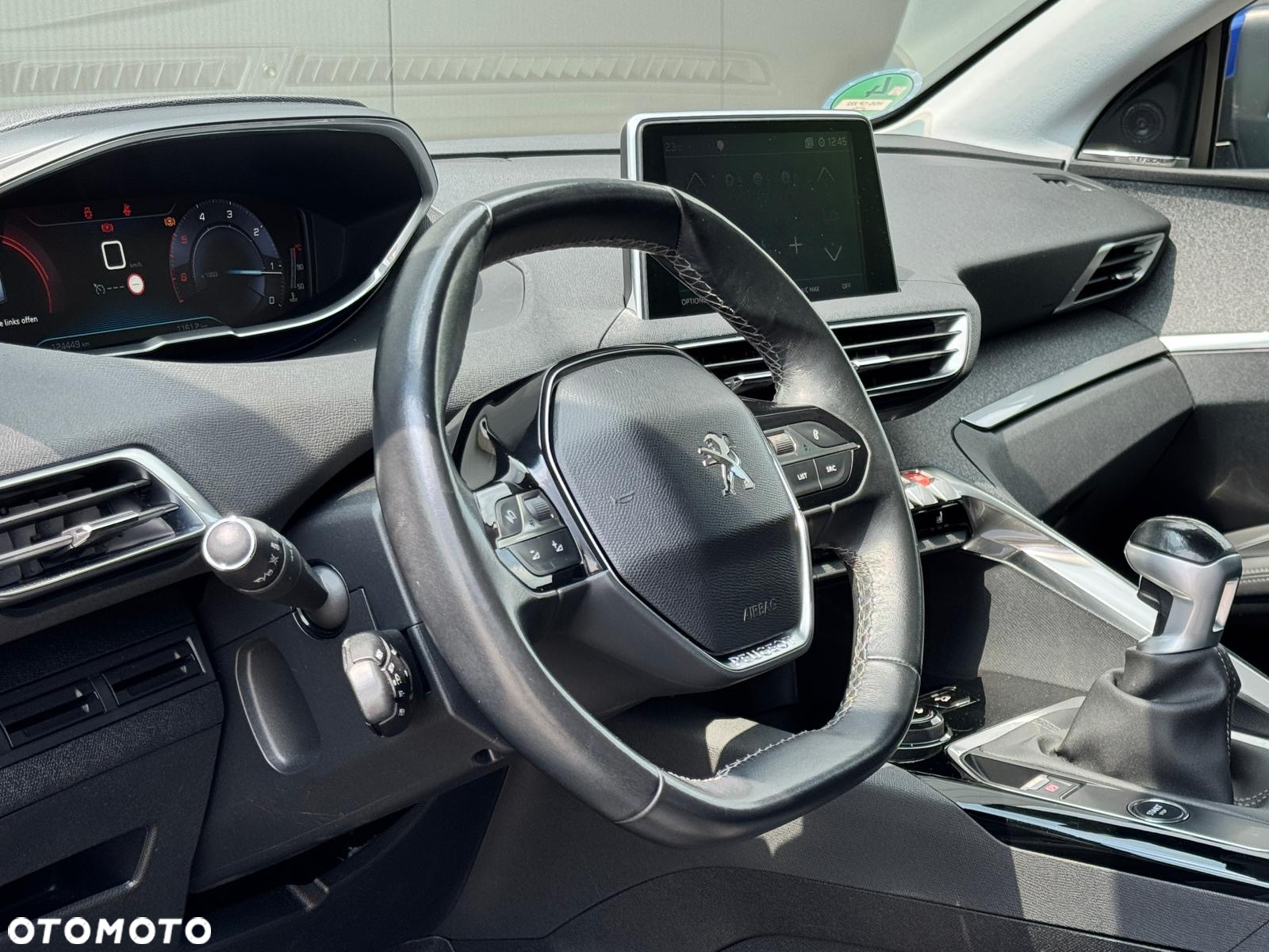 Peugeot 3008 2.0 BlueHDi Allure S&S - 23