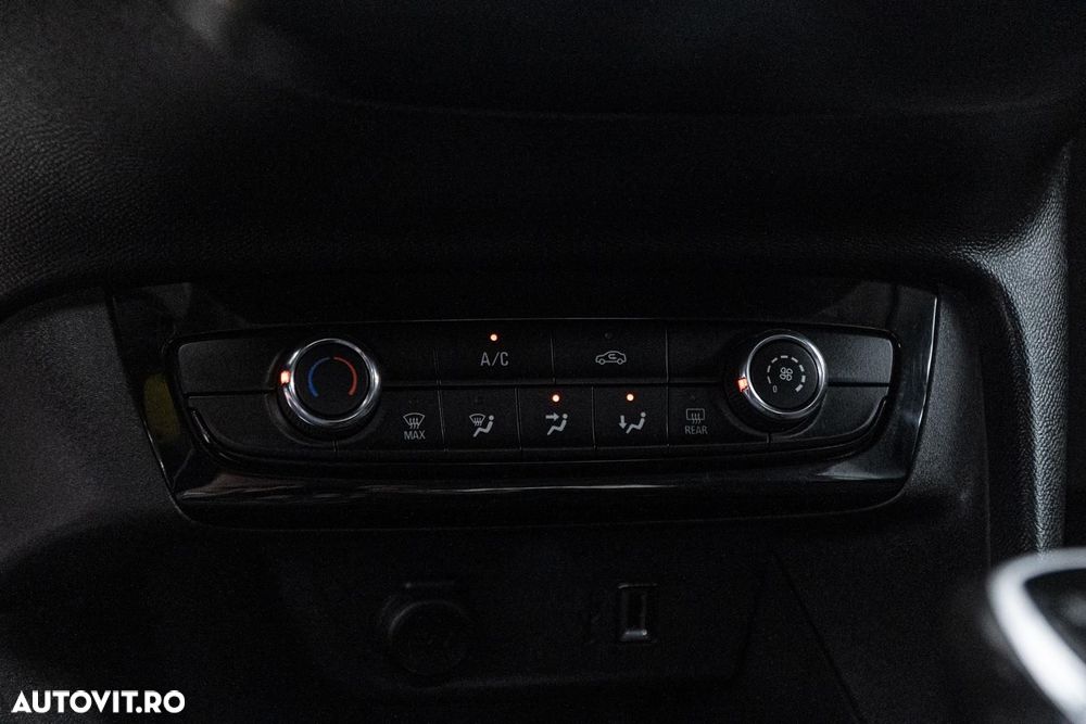 Opel Corsa 1.2 Start/Stop Elegance - 11