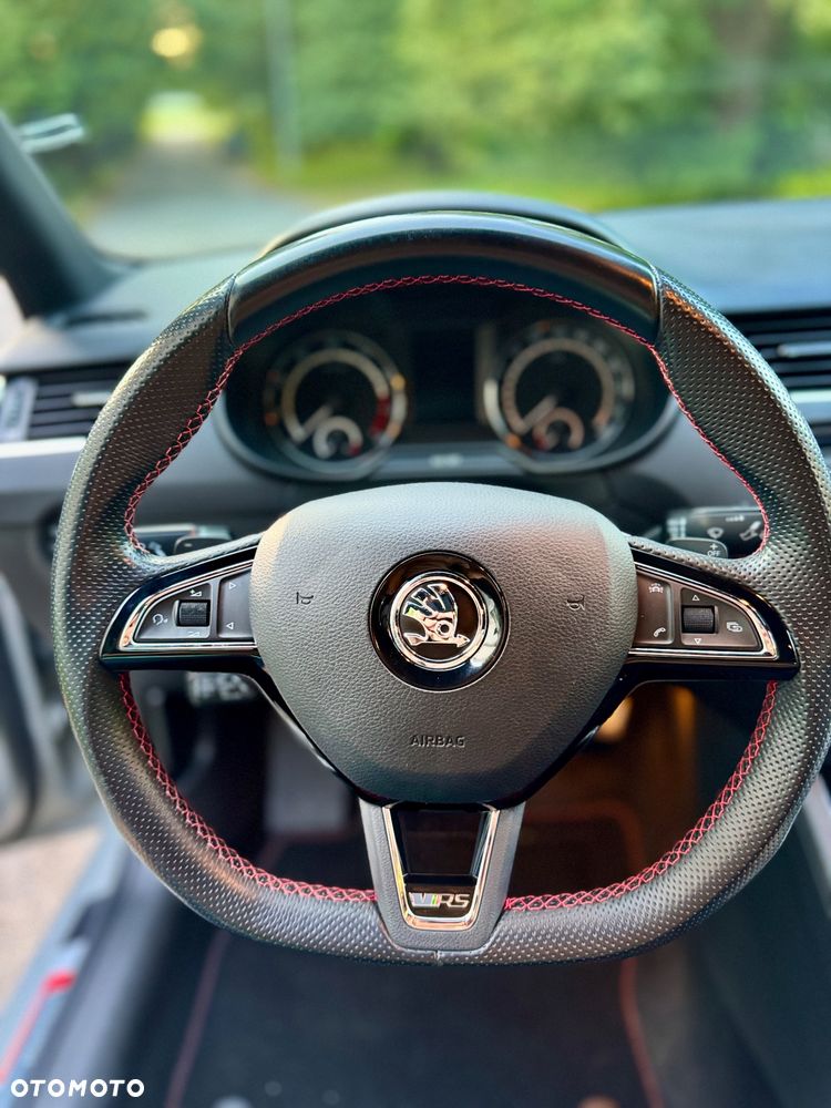 Skoda Octavia 2.0 TSI RS DSG - 23