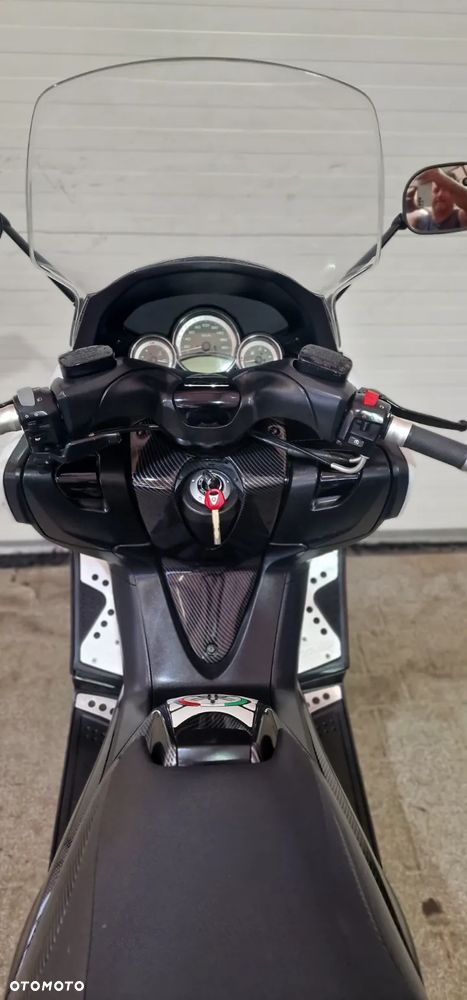 Yamaha Tmax - 35