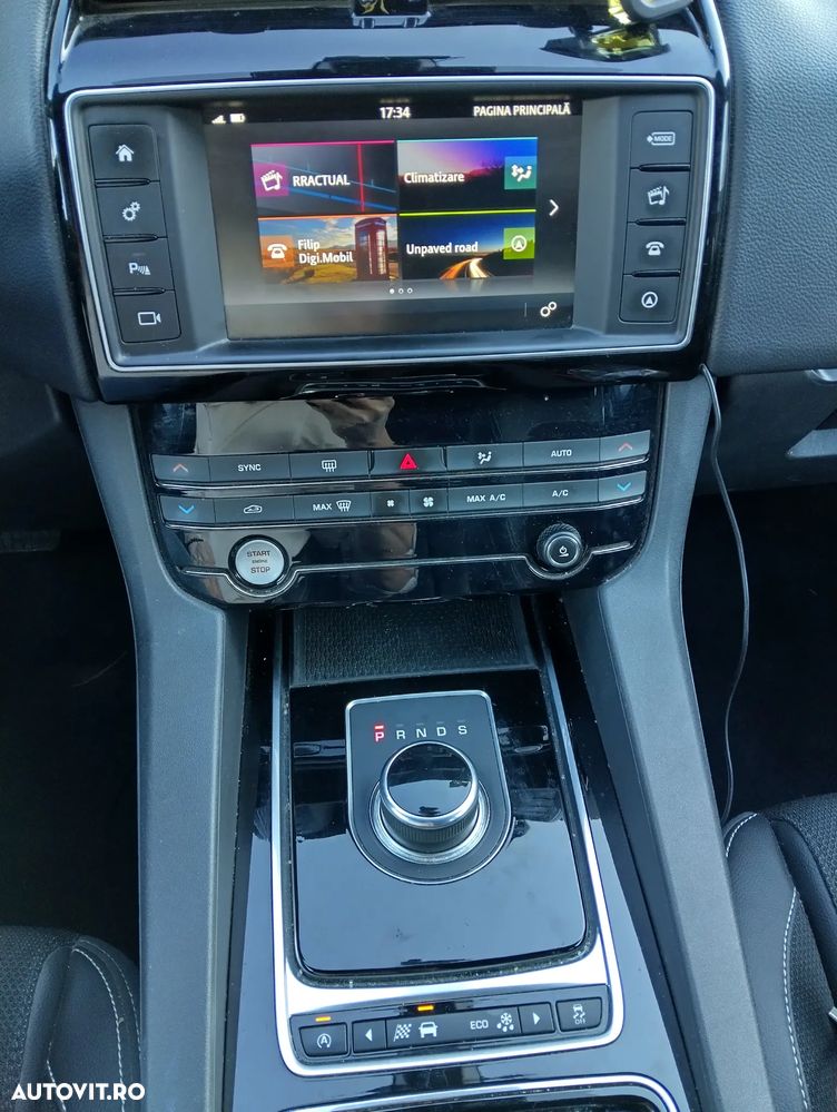 Jaguar F-Pace 20d AWD Aut. R-Sport - 3