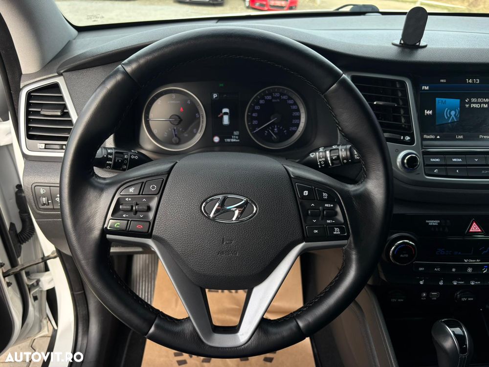 Hyundai Tucson 2.0 CRDI 4WD Automatik Style - 19