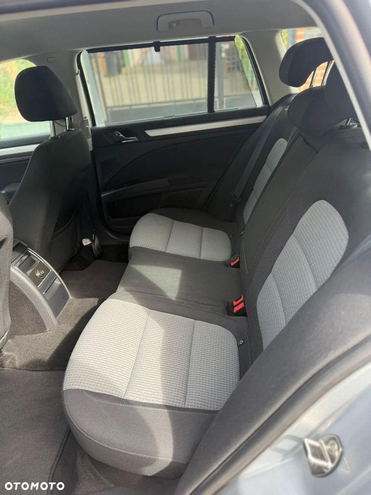 Skoda Superb 2.0 TDI Green tec Ambition - 8