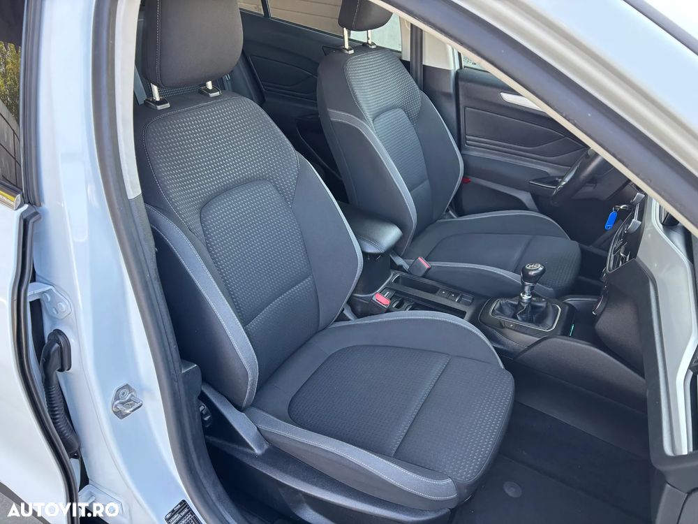 Ford Focus 1.5 EcoBlue Connected - 35