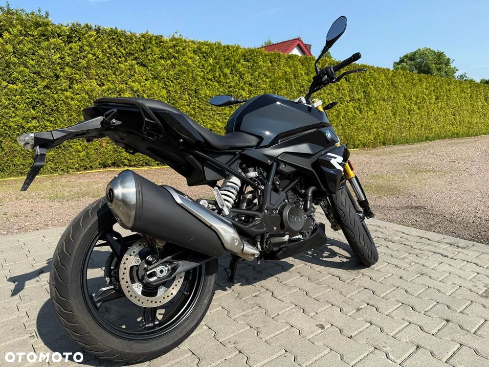 BMW G - 6