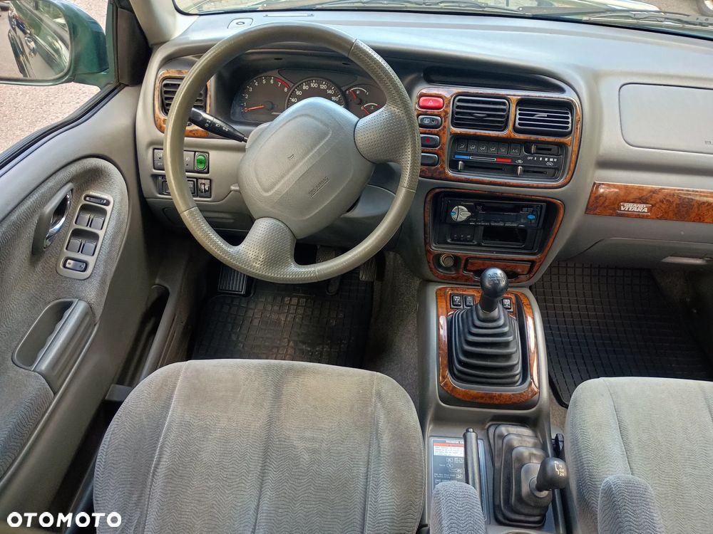 Suzuki Grand Vitara 2.7 V6 - 19