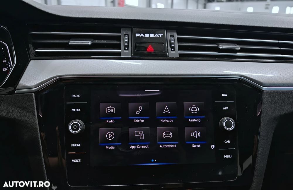 Volkswagen Passat 2.0 TDI SCR DSG Business - 12