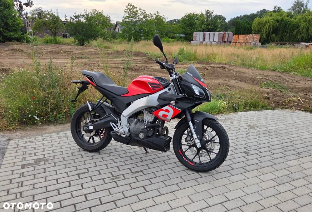 Aprilia Tuono - 11