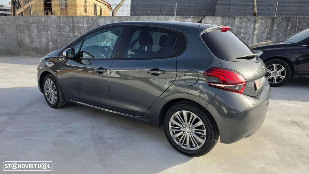 Peugeot 208 1.6 BlueHDi Allure - 3