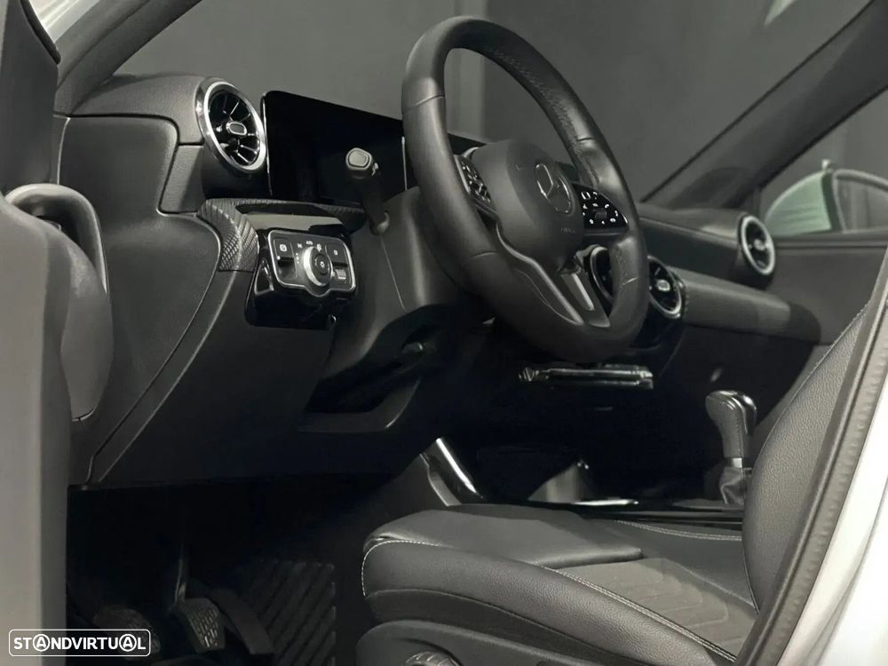 Mercedes-Benz A 160 d Style Plus - 2