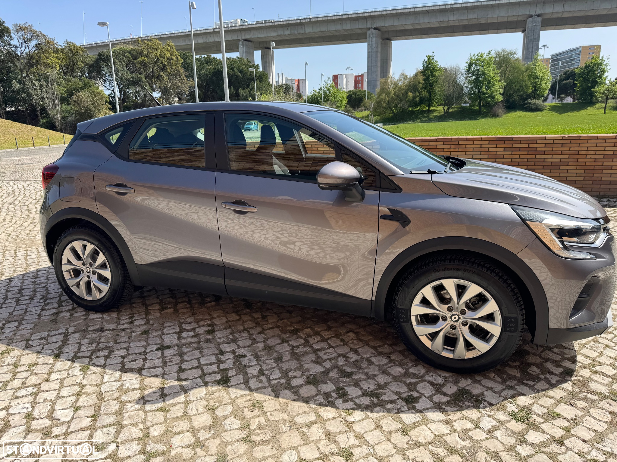 Renault Captur 1.6 E-Tech Full Hybrid Evolution - 3
