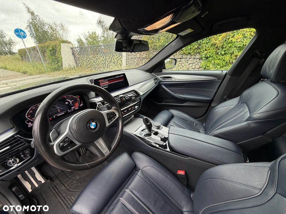 BMW Seria 5 520d xDrive M Sport sport - 22