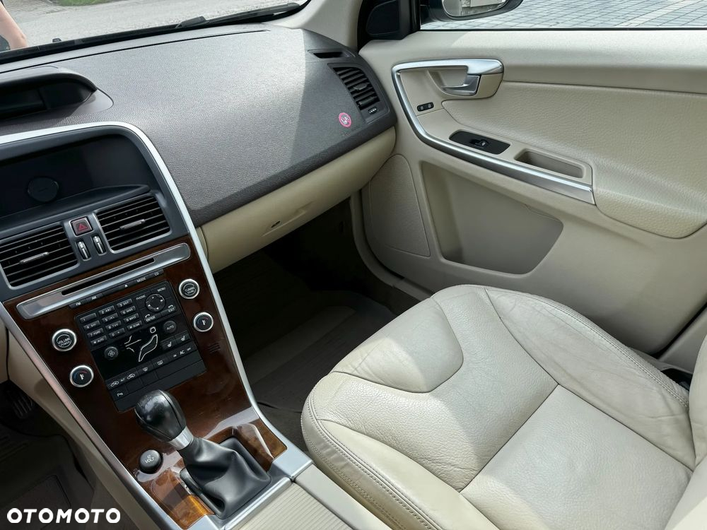 Volvo XC 60 2.4D DRIVe - 27