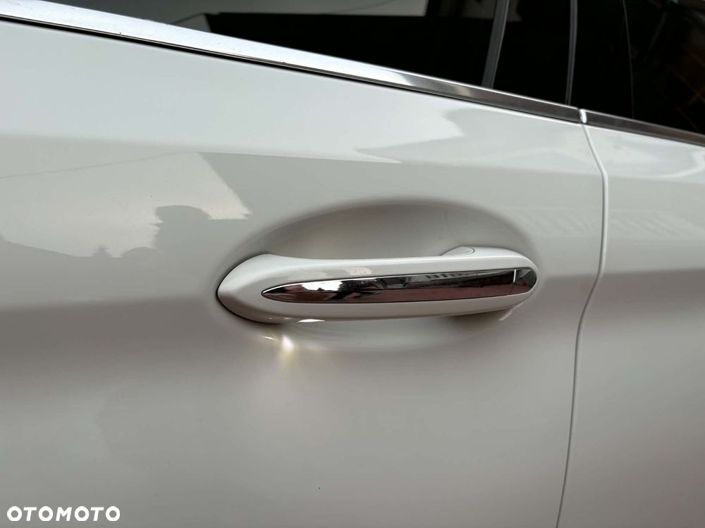 BMW Seria 5 530e iPerformance xDrive Luxury Line sport - 8