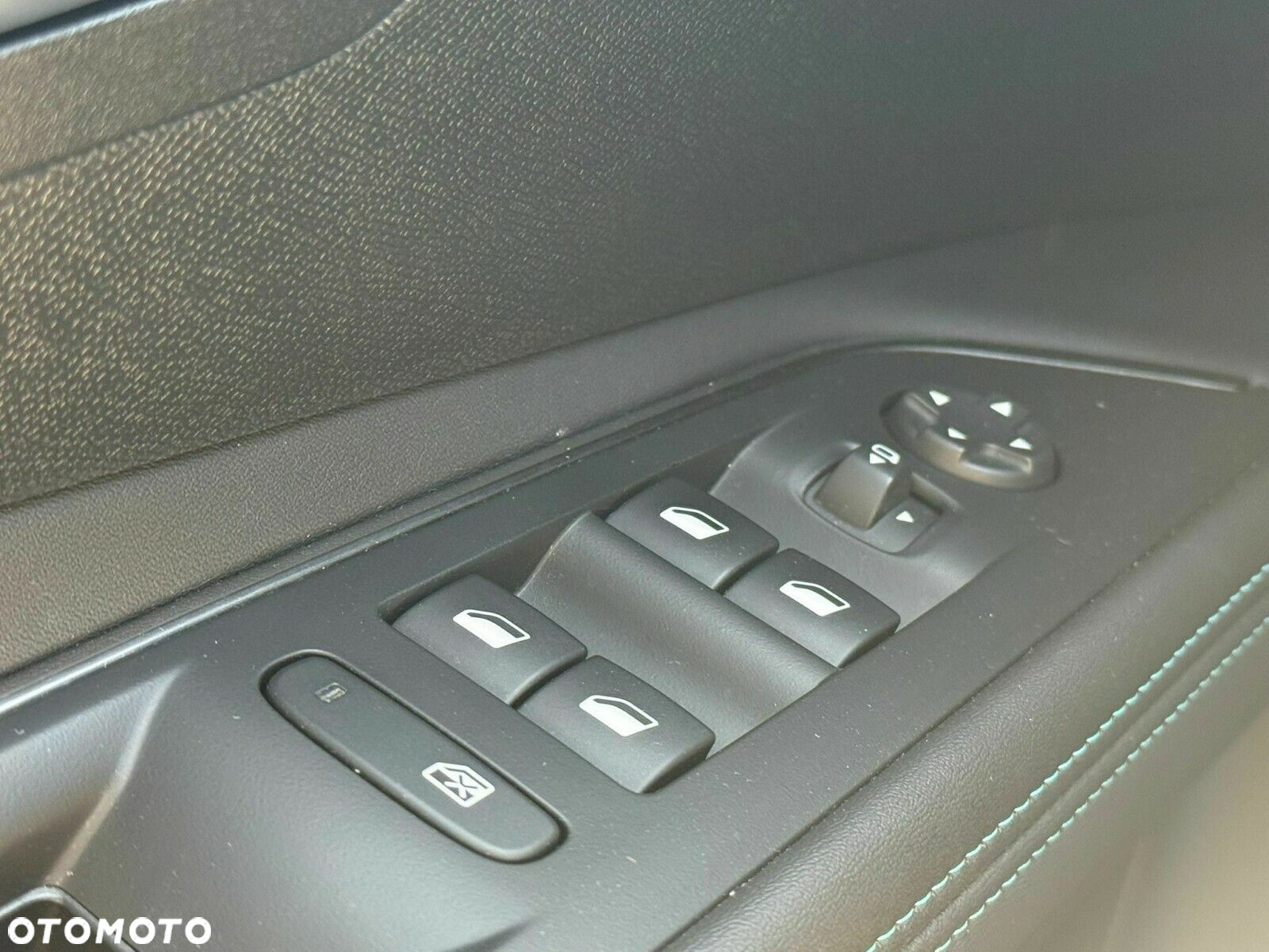 Peugeot 3008 1.2 PureTech Allure Pack S&S EAT8 - 25