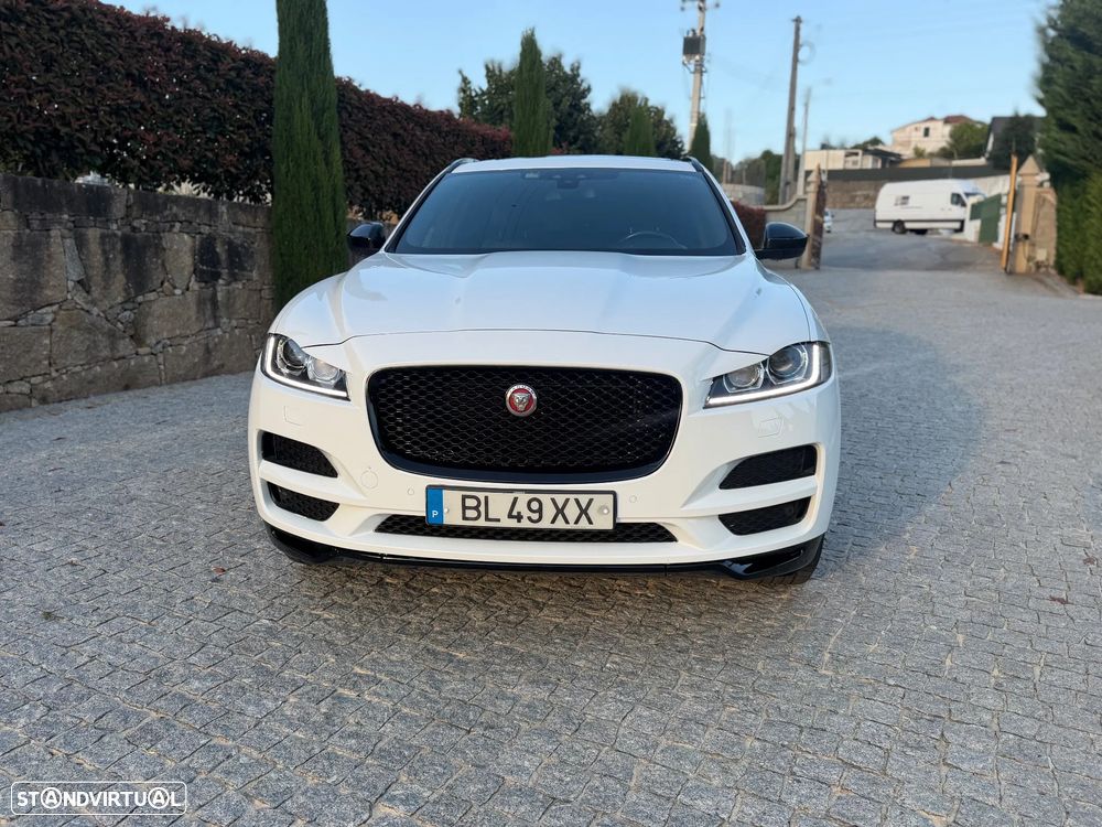 Jaguar F-Pace 20d AWD R-Sport - 20