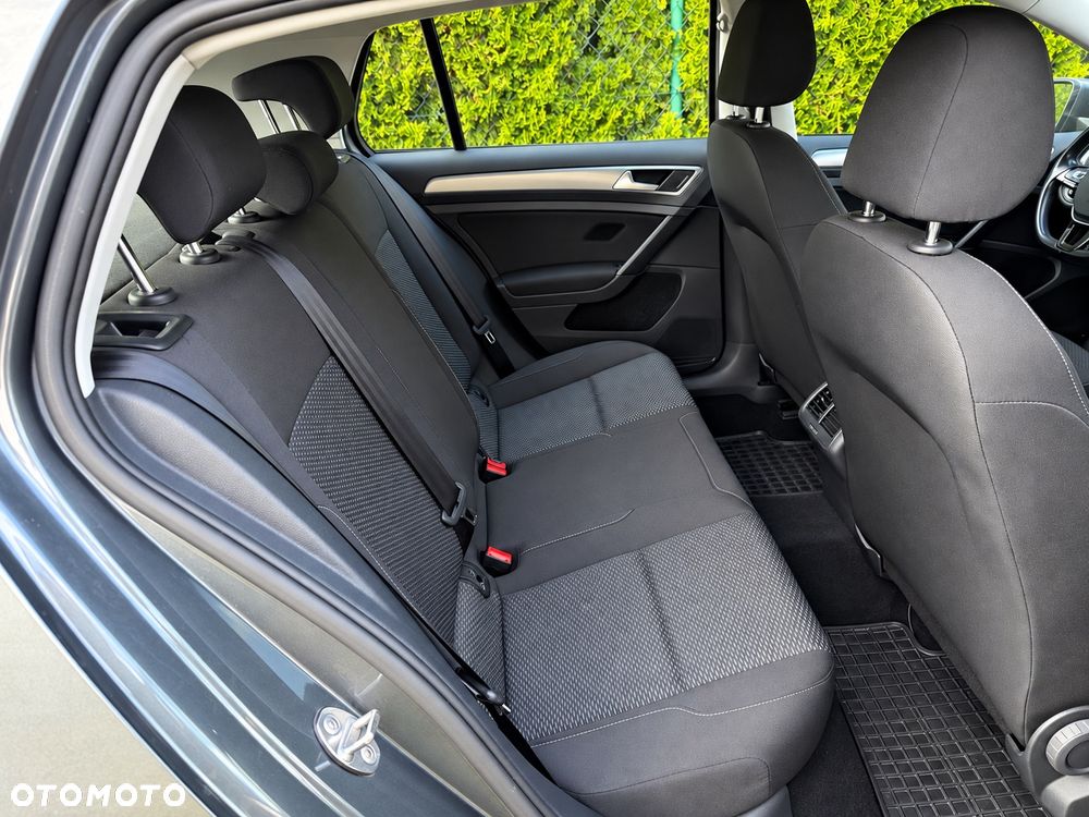 Volkswagen Golf 1.6 TDI SCR Comfortline - 15