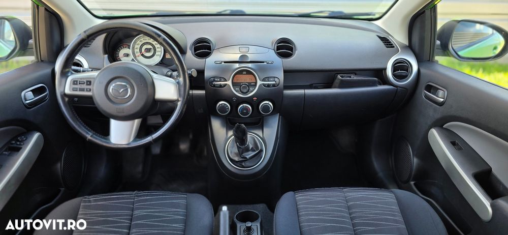 Mazda 2 - 6