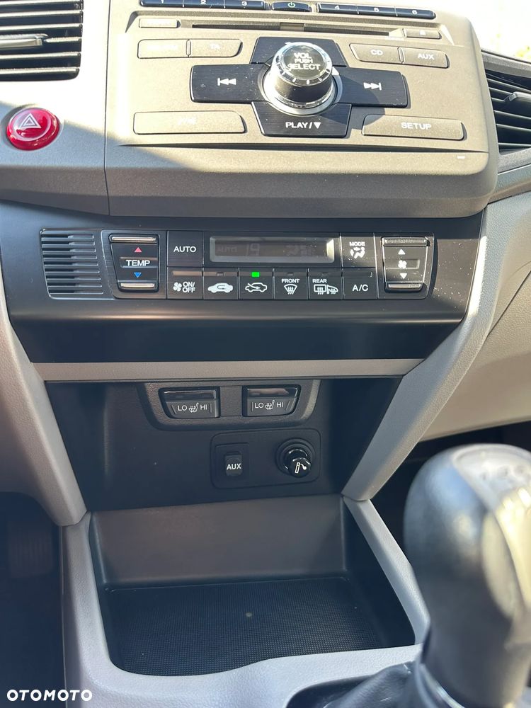Honda Civic 1.8 Comfort - 27