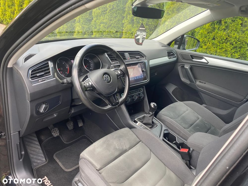Volkswagen Tiguan 2.0 TDI SCR Elegance - 18