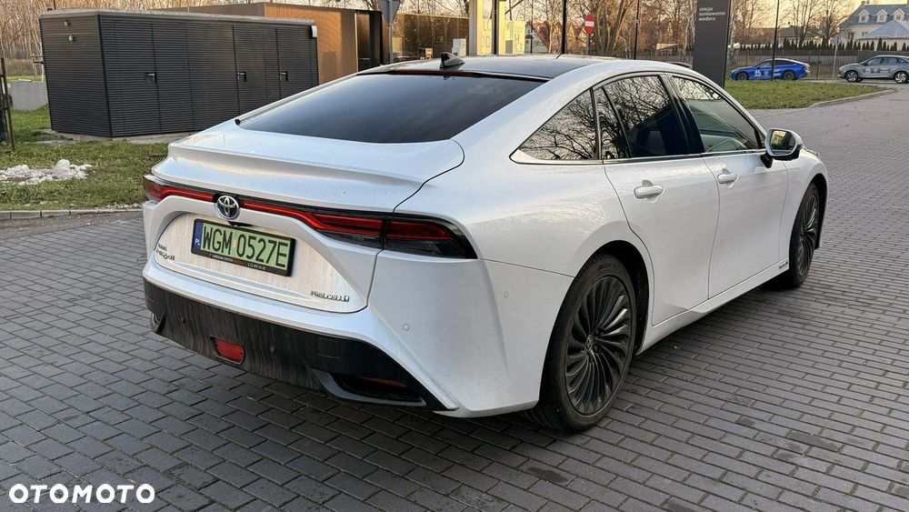 Toyota Mirai - 8
