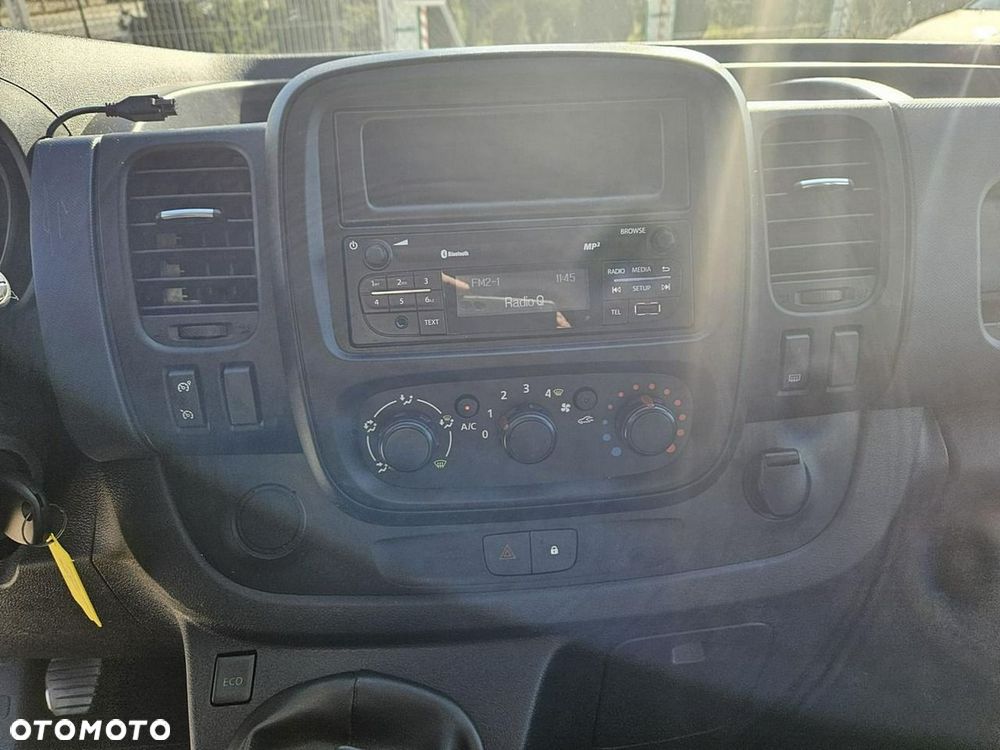 Opel Vivaro - 15