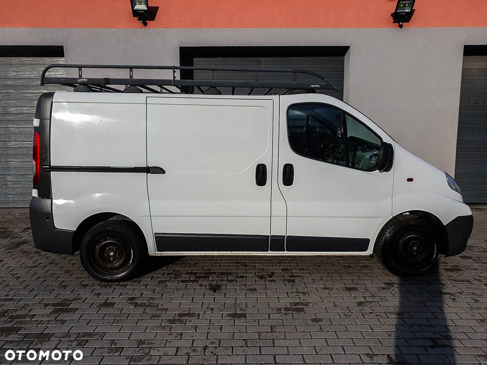 Opel Vivaro - 11