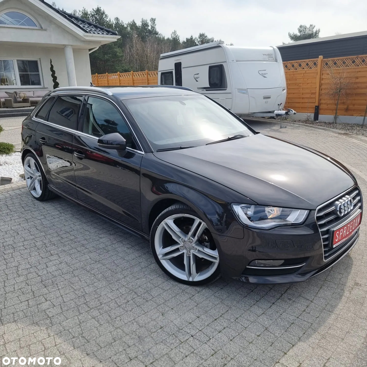 Audi A3 1.6 TDI Sportback ultra Attraction - 2