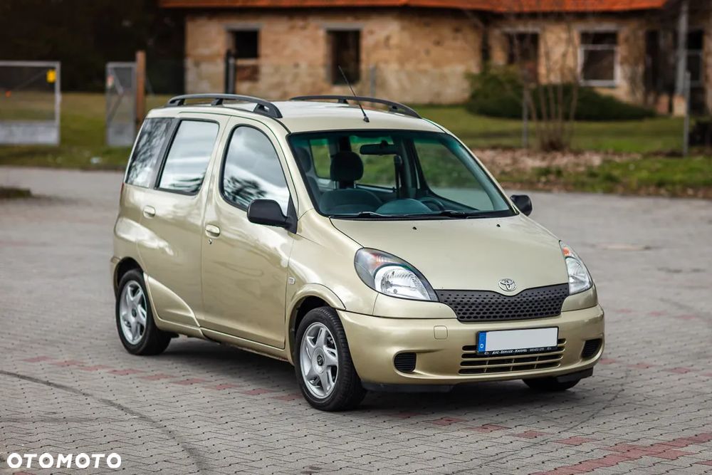 Toyota Yaris Verso 1.3 Sol - 7