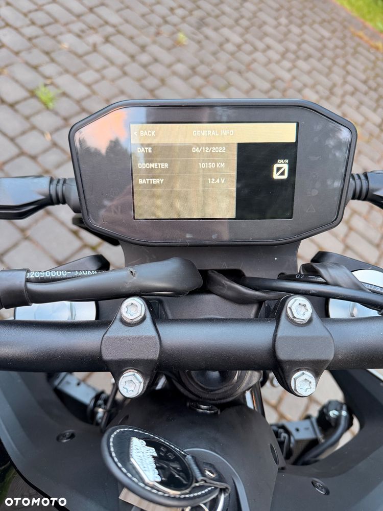 KTM Duke 790 - 8