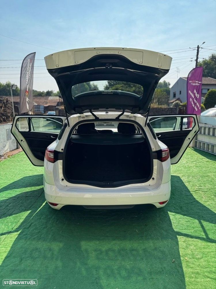 Renault Mégane Sport Tourer 1.5 Blue dCi Zen - 20