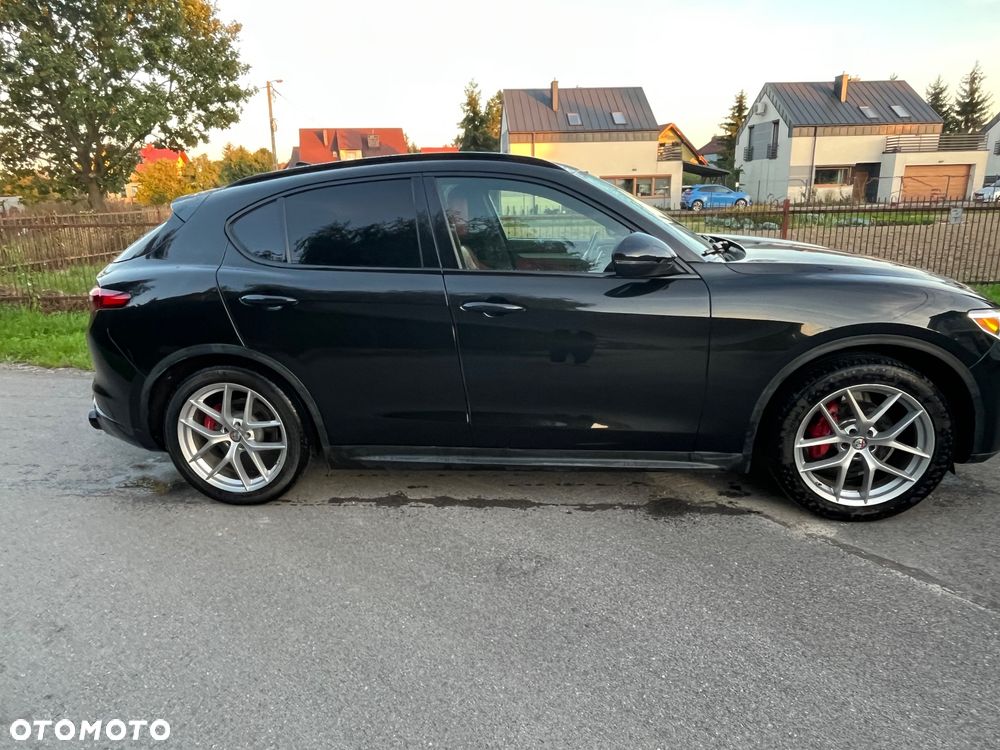 Alfa Romeo Stelvio 2.0 Turbo Veloce TI Q4 - 23