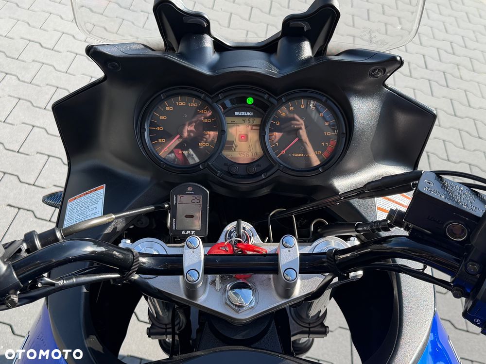 Suzuki V-STROM - 21