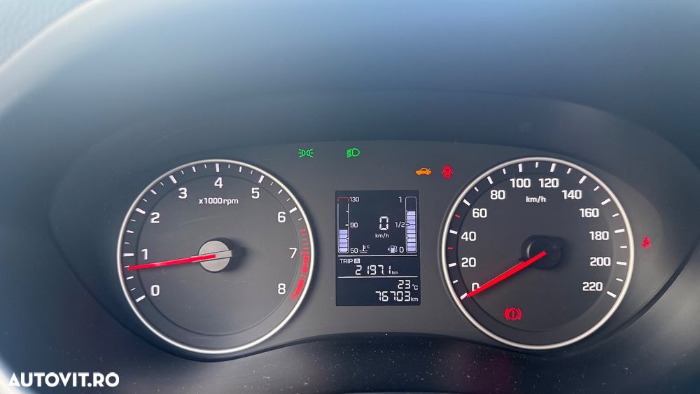 Hyundai i20 1.25 M/T ISG Comfort - 11