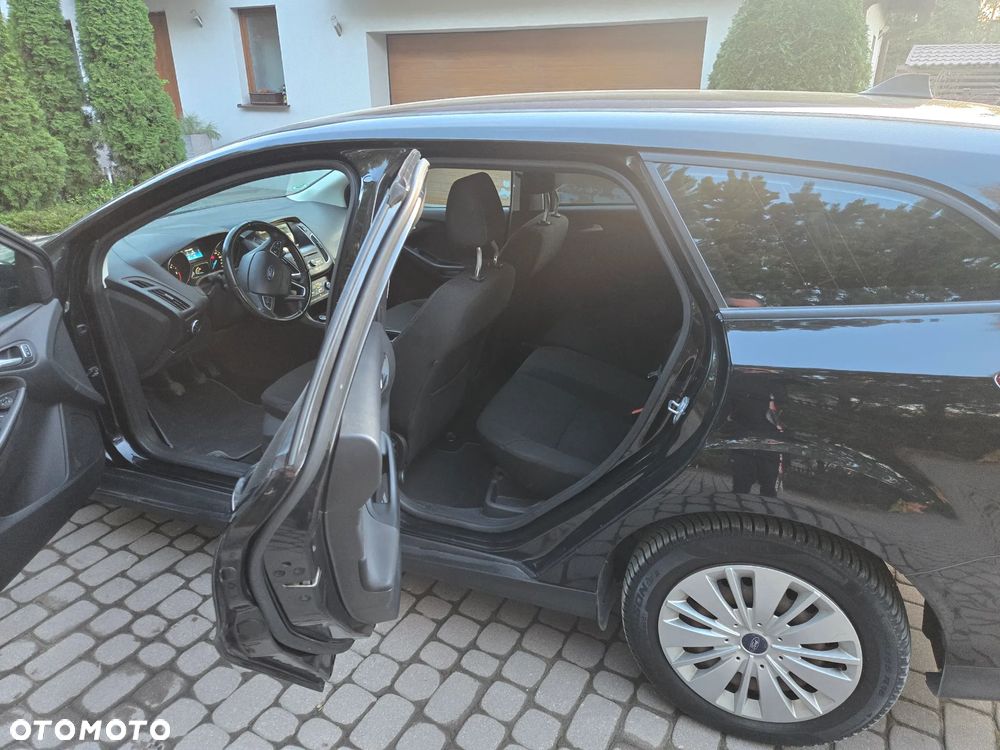 Ford Focus 1.6 TDCi DPF Start-Stopp-System SYNC Edition - 23